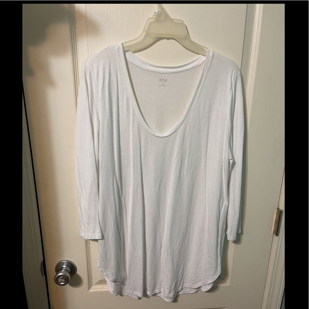 A.N.A. Scoop neck tunic top